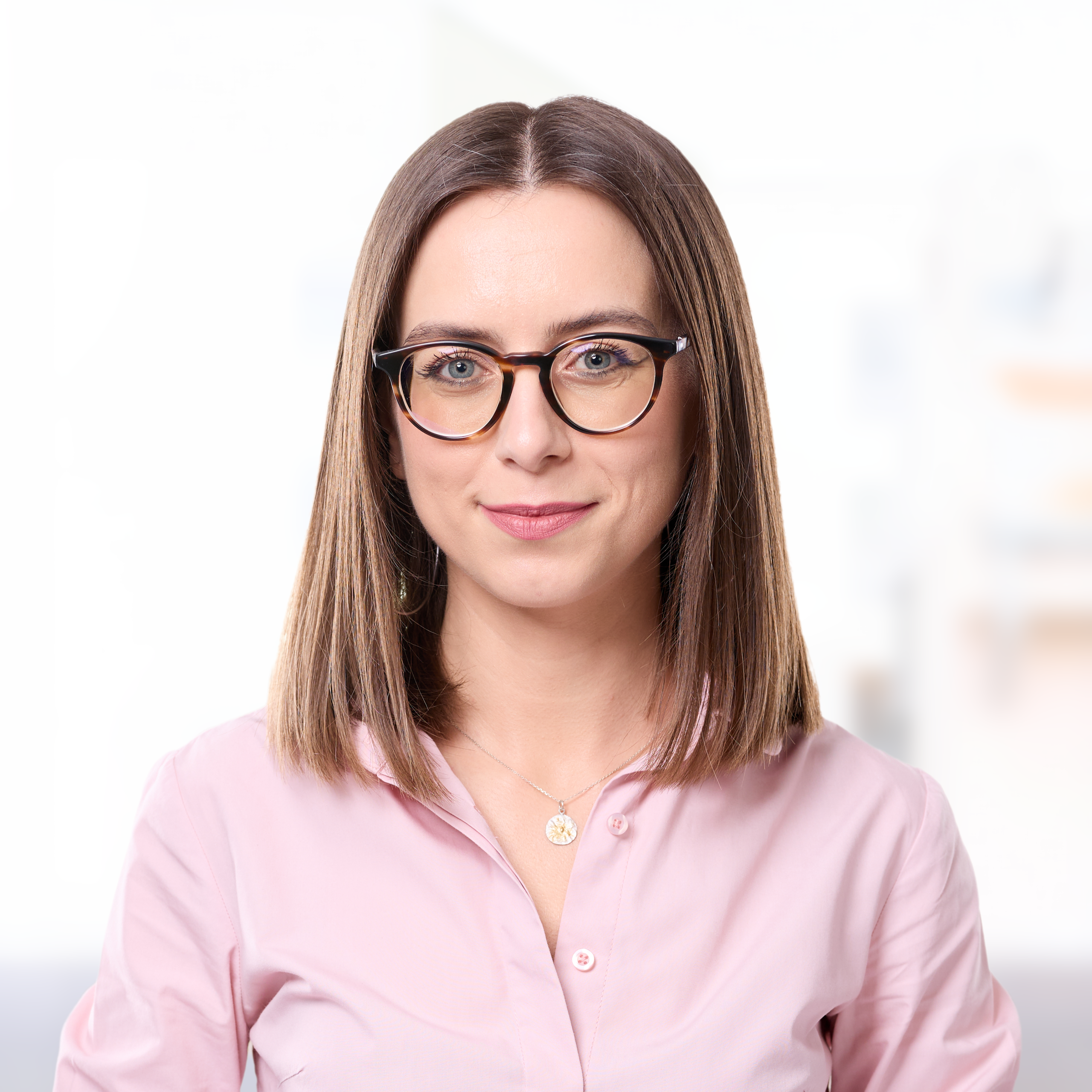 06_Square_Andreea Riscu-v3
