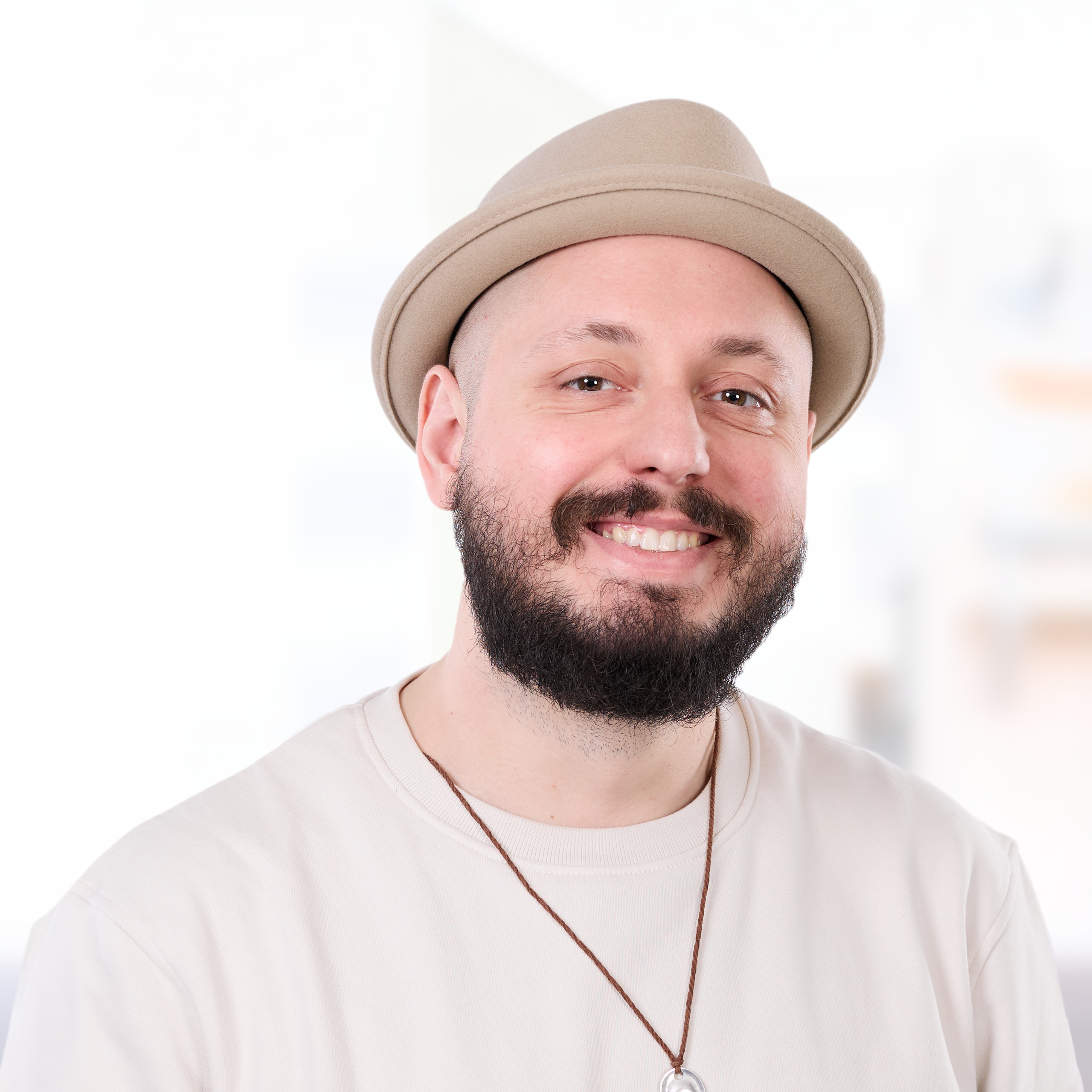 07_Square_Andrei Bobe-v3